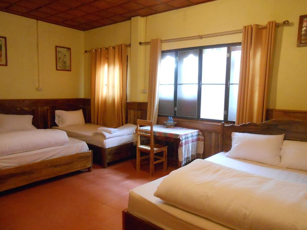 Zuela Guesthouse Luang Namtha Room photo