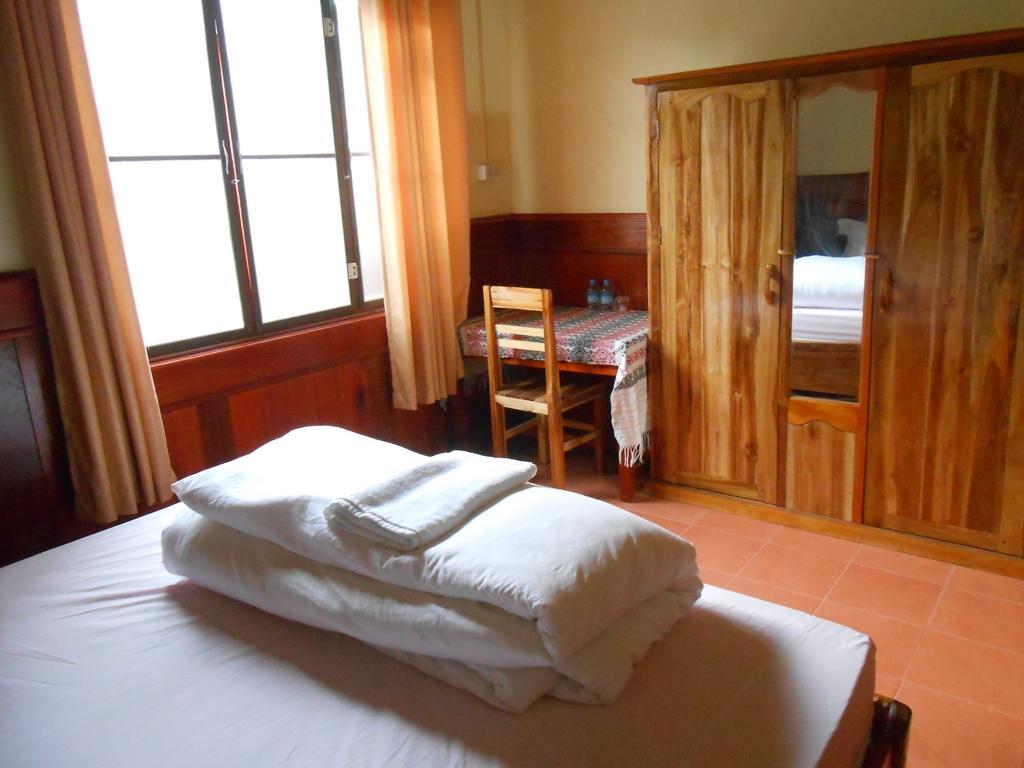 Zuela Guesthouse Luang Namtha Room photo
